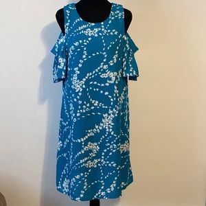 Turquoise white pattern dress